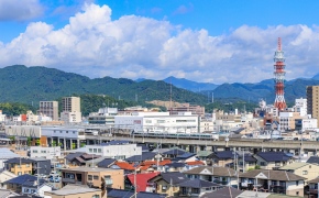 京都・大阪と日本海側をつなぐ鉄道の要衝