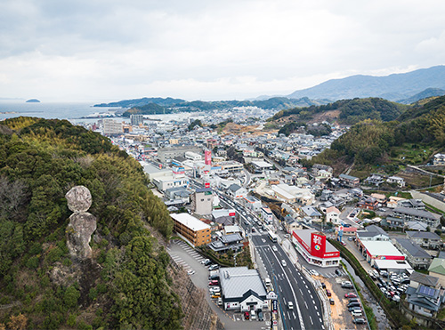 受験生に人気！落ちない岩「鯖くさらかし岩（継石坊主）」